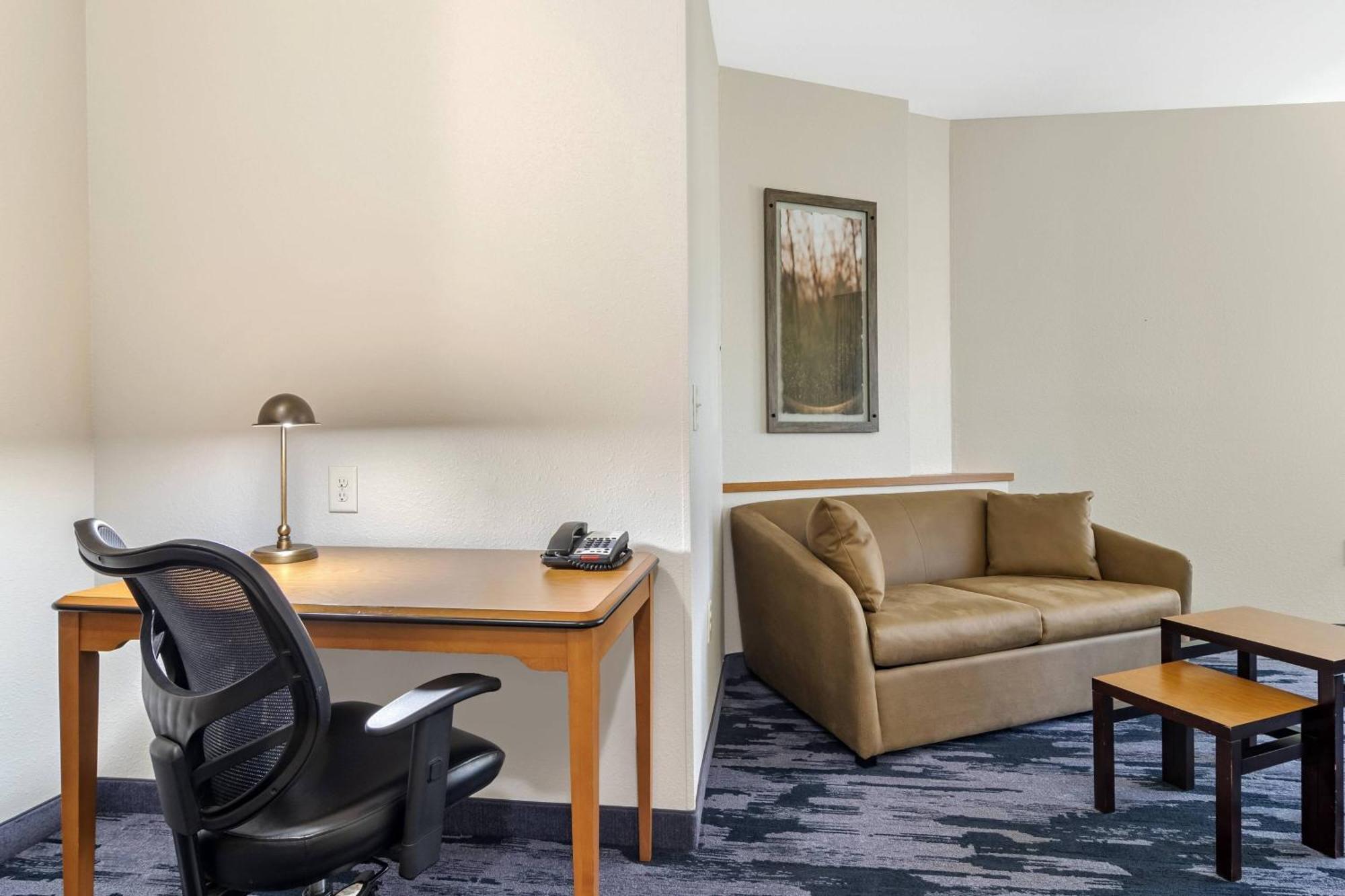 Fairfield Inn & Suites By Marriott Commerce Exterior foto
